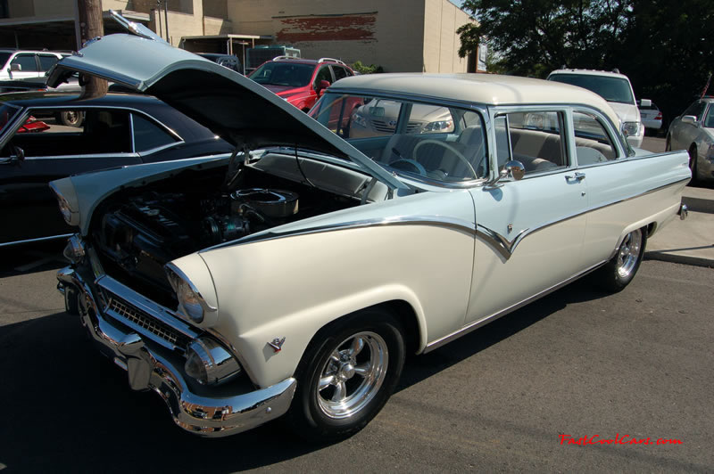 Cleveland Tennessee car shows and events with hot rods, antique cars, muscle cars, famous cars, rare cars, wild cars, fast cars, cool cars, rat rods, supercharged cars, turbo cars, motorcycles, trucks, low riders, chopped rides, new whips, old whips, and much more.