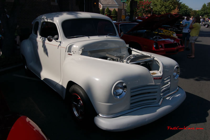Cleveland Tennessee car shows and events with hot rods, antique cars, muscle cars, famous cars, rare cars, wild cars, fast cars, cool cars, rat rods, supercharged cars, turbo cars, motorcycles, trucks, low riders, chopped rides, new whips, old whips, and much more.