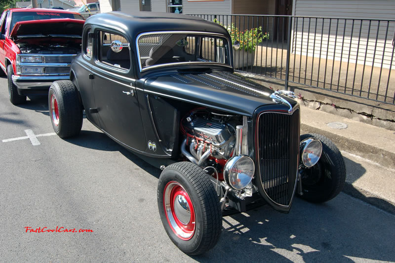 Cleveland Tennessee car shows and events with hot rods, antique cars, muscle cars, famous cars, rare cars, wild cars, fast cars, cool cars, rat rods, supercharged cars, turbo cars, motorcycles, trucks, low riders, chopped rides, new whips, old whips, and much more.