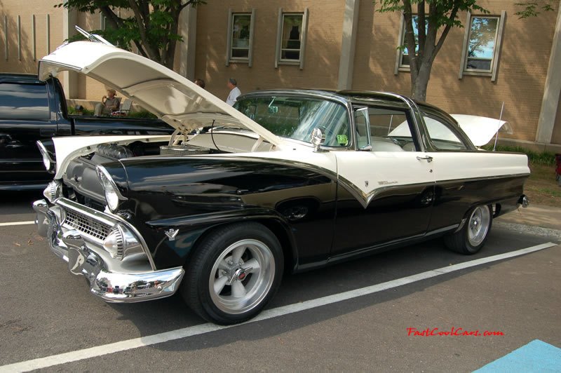 Cleveland TN monthly car shows and events with hot rods, antique cars, muscle cars, famous cars, rare cars, wild cars, fast cars, cool cars, rat rods, supercharged cars, turbo cars, motorcycles, trucks, low riders, chopped rides, new whips, old whips, and much more.