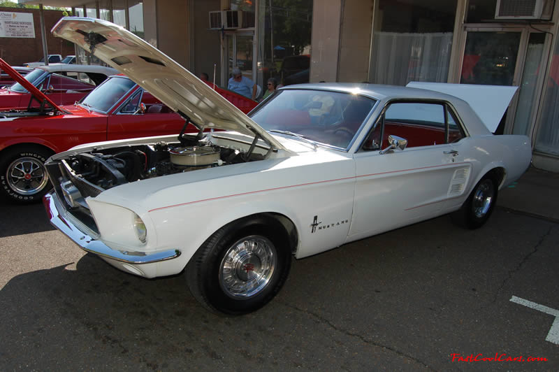 Cleveland TN monthly car shows and events with hot rods, antique cars, muscle cars, famous cars, rare cars, wild cars, fast cars, cool cars, rat rods, supercharged cars, turbo cars, motorcycles, trucks, low riders, chopped rides, new whips, old whips, and much more.