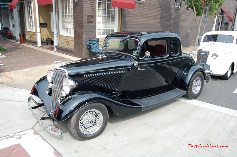 Cleveland, Tennessee Cruise In car shows and events with hot rods, muscle cars, famous cars, rare cars, wild cars, fast cars, cool cars, rat rods, supercharged cars, new whips, and much more.