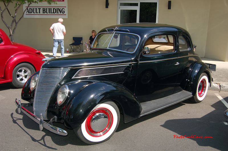 Cleveland, Tennessee Cruise In car shows and events with hot rods, muscle cars, famous cars, rare cars, wild cars, fast cars, cool cars, rat rods, supercharged cars, new whips, and much more.