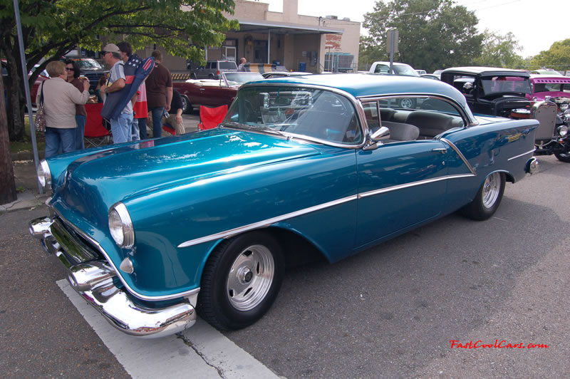 Cleveland, Tennessee Cruise In car shows and events with hot rods, muscle cars, famous cars, rare cars, wild cars, fast cars, cool cars, rat rods, supercharged cars, new whips, and much more.