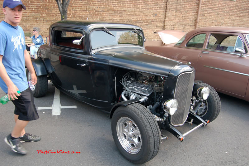 Cleveland, Tennessee Cruise In car shows and events with hot rods, muscle cars, famous cars, rare cars, wild cars, fast cars, cool cars, rat rods, supercharged cars, new whips, and much more.
