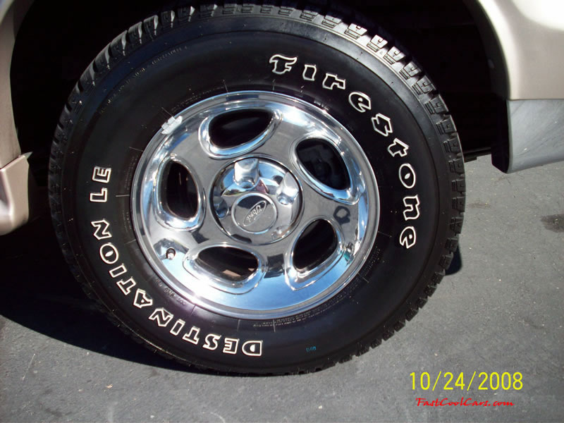 2000 Eddie Bauer Ford Explorer SUV "Limited" For Sale.