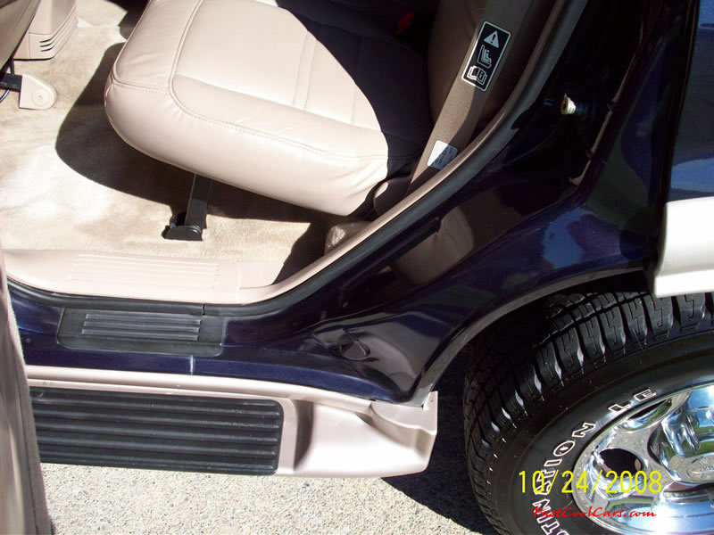 2000 Eddie Bauer Ford Explorer SUV "Limited" For Sale.