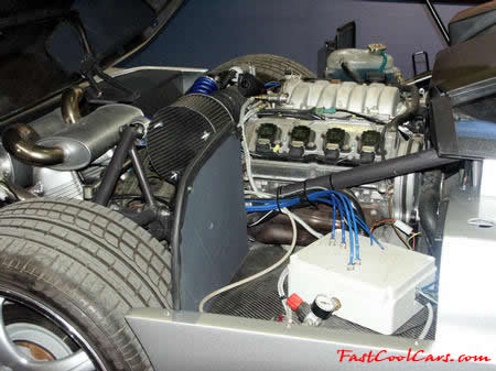 The ideas behind the Tyrell P34 don�t necessarily translate to the C6W, though Ferruccio Covini, the company�s founder, gives the following reasons for creating his modern-day six-wheeler: Less risk of front tires deflating, less risk of aquaplaning, better braking, better grip, better comfort, better absorption of frontal impact.