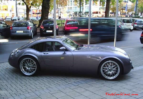 Fast Cool Exotic Supercar, love the wheels