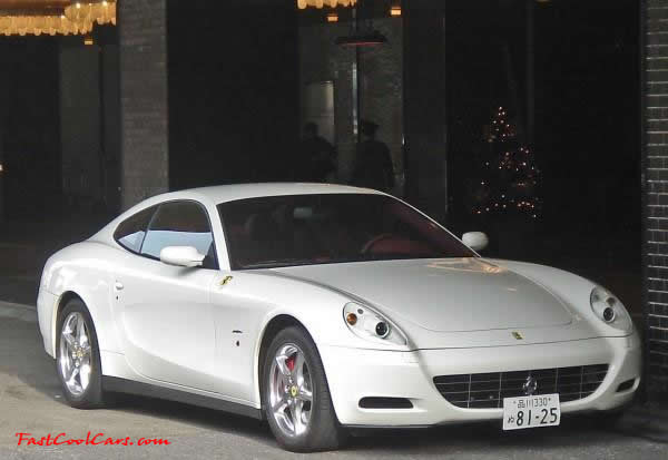 Very Fast Cool Exotic Supercar, nice white paint job.