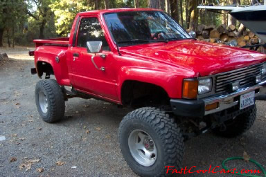 1986 Toyota pickup - The truck has a Pro-comp lift and 4:88 gears