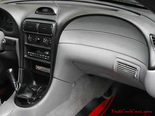 1995 Mustang - right interior picture - fastcoolcars.com