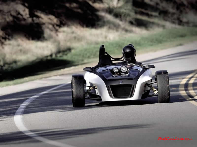 Volkswagen GX3 Concept At the LA Auto Show Volkswagen has revealed the GX3, a three-wheeler concept capable of high performances and low fuel consumption.