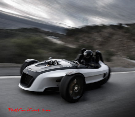 Volkswagen GX3 Concept At the LA Auto Show Volkswagen has revealed the GX3, a three-wheeler concept capable of high performances and low fuel consumption.