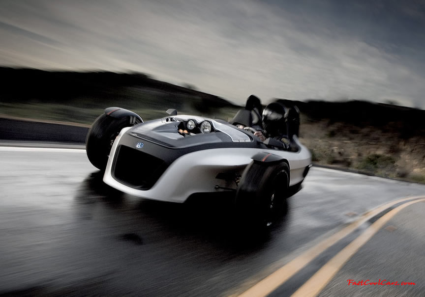 Volkswagen GX3 Concept At the LA Auto Show Volkswagen has revealed the GX3, a three-wheeler concept capable of high performances and low fuel consumption.