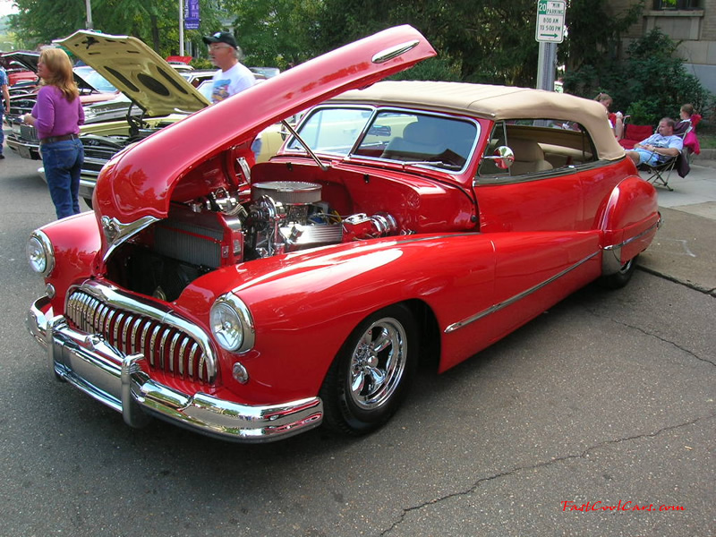 Cleveland, Tennessee Cruise-in August 28, 2005 - Classic Convertible
