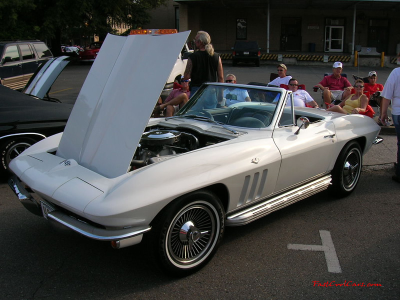 Cleveland, Tennessee Cruise-in August 28, 2005 - Classic Convertible Chevy Corvette