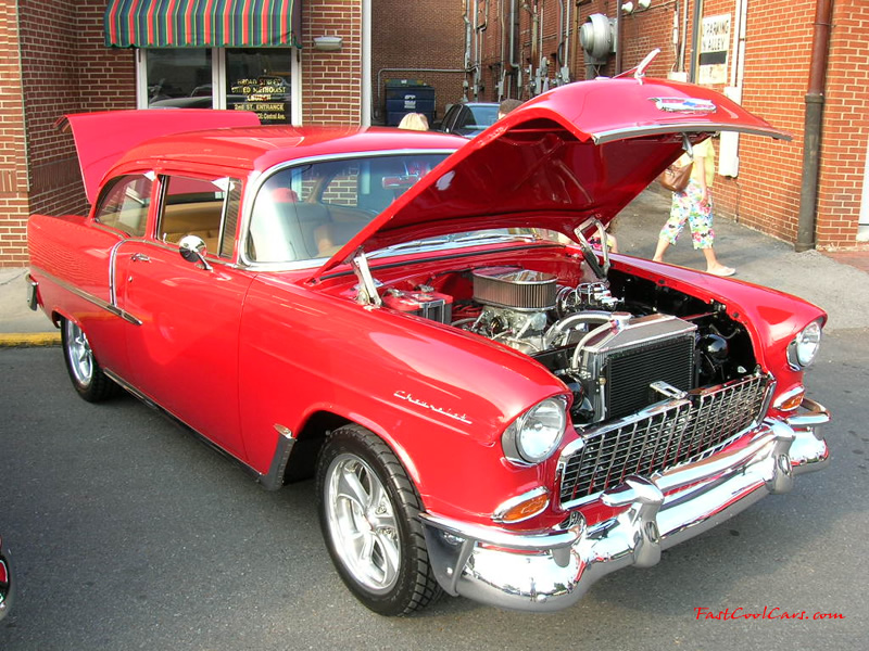 Cleveland, Tennessee Cruise-in August 28, 2005 - Fast Cool Car