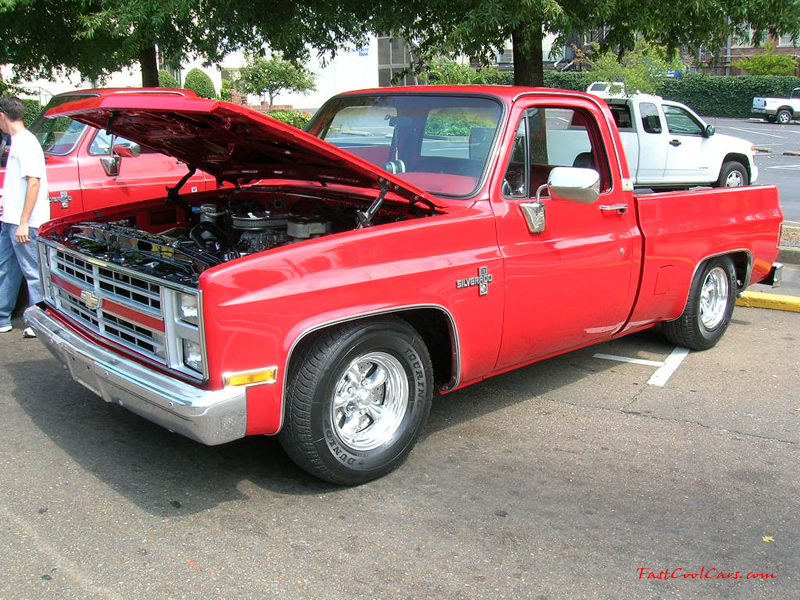 Cleveland, Tennessee Cruise-in August 28, 2005 - Nice Pick-up