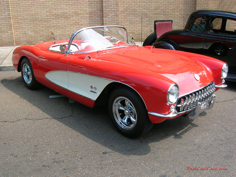 Cleveland, Tennessee Cruise-in August 28, 2005 - Slick Chevrolet Corvette