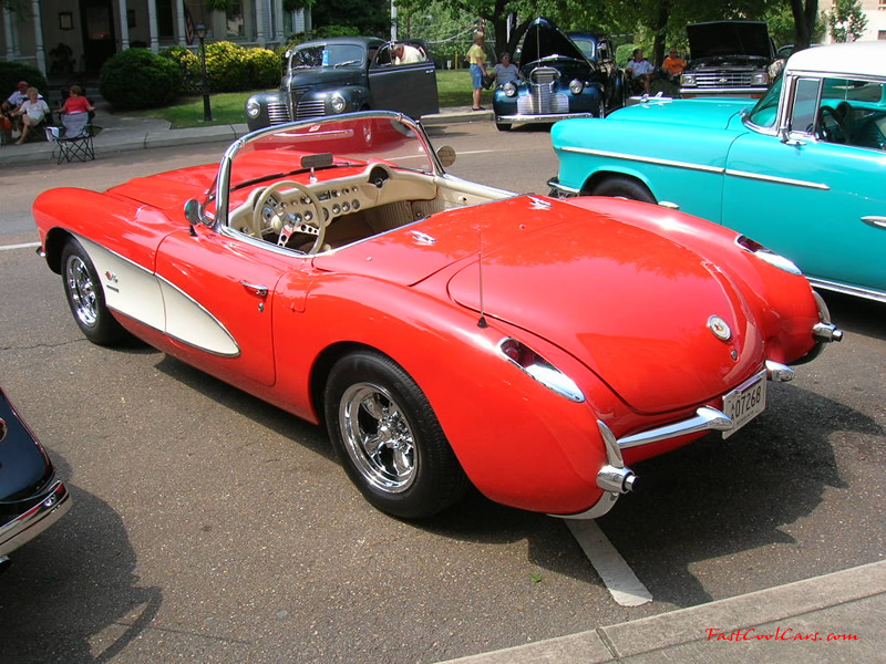 Cleveland, Tennessee Cruise-in August 28, 2005 - Classic Chevrolet Corvette, very sweet