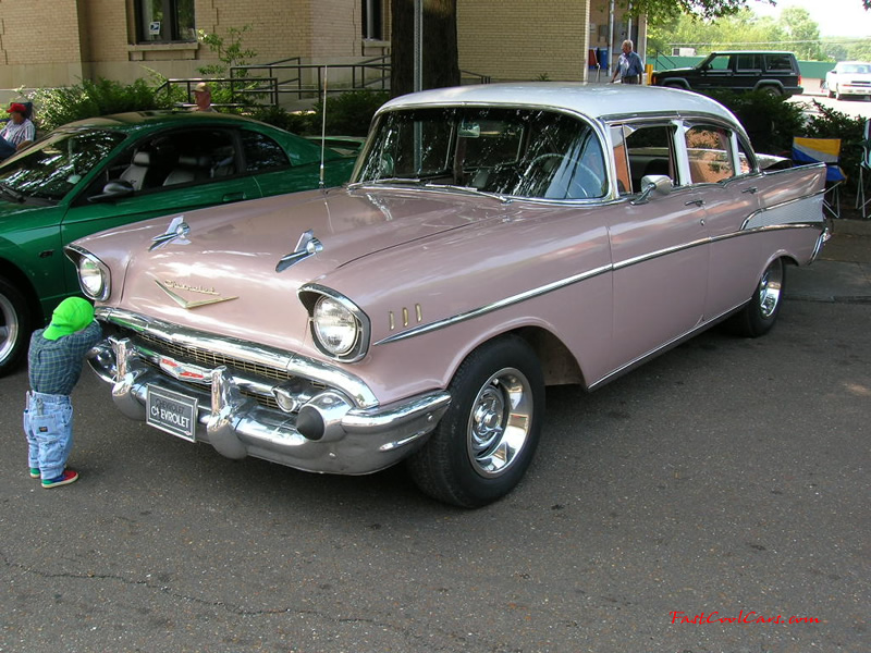 Cleveland, Tennessee Cruise-in August 28, 2005 - Classic Chevy