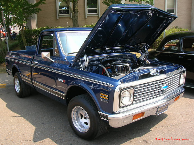 Cleveland, Tennessee Cruise-in August 28, 2005 - Chevrolet Truck