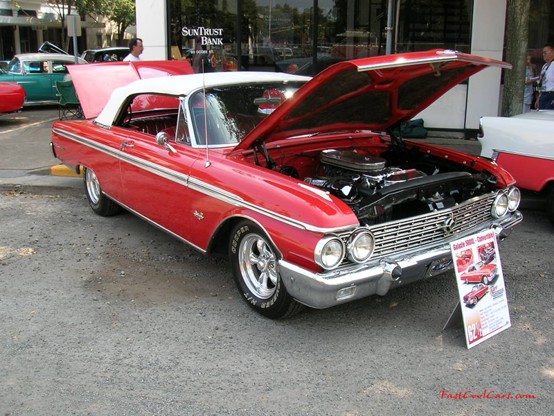 Cleveland, Tennessee Cruise-in August 28, 2005 - Convertible ford galaxy 500