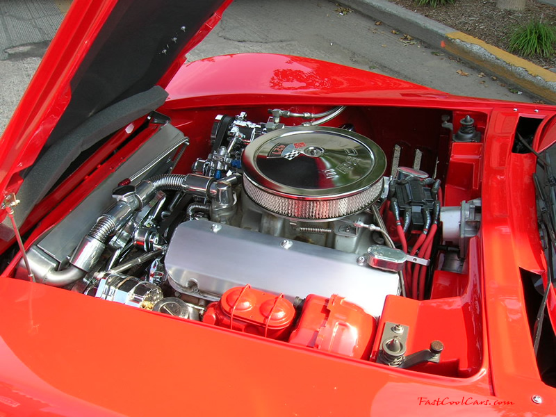 Cleveland, Tennessee Cruise-in August 28, 2005 - 427 Big Block Corvette, very, very clean and modified, Fast Cool Car
