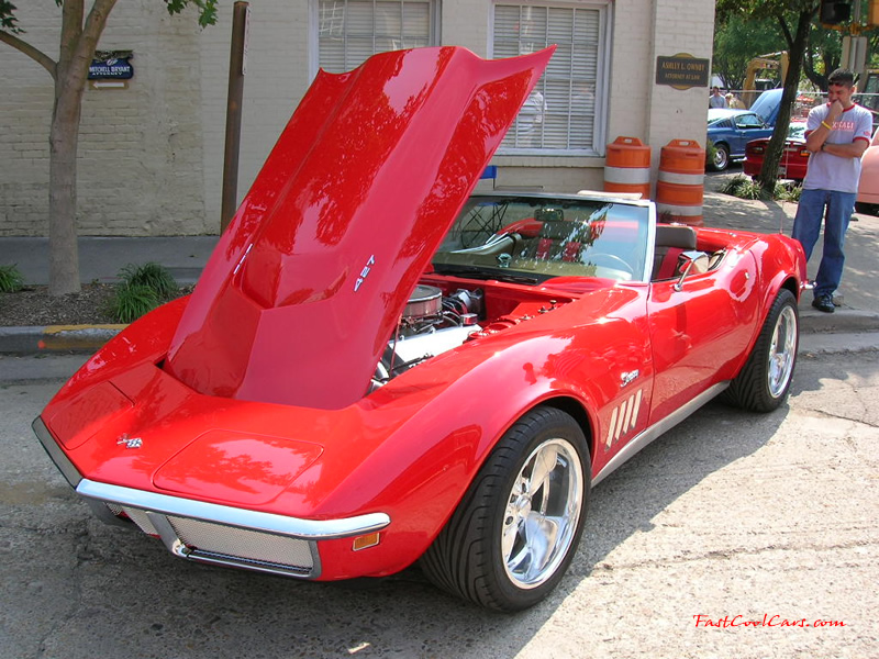 Cleveland, Tennessee Cruise-in August 28, 2005 - 427 Big Block Corvette, very, very clean and modified, Fast Cool Car