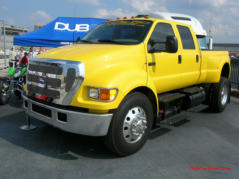 Nopi Nationals - Motorsports Supershow 2005, big custom rig, with "Tonka" front grille emblem.