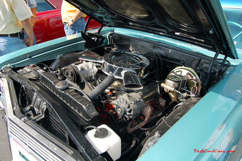 Cleveland, Tennessee - Cruise in, car show, 05-27-06  Fast Cool Cars - Dual inlet air filter housing