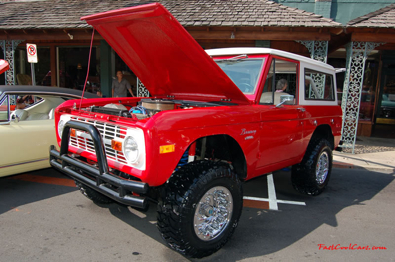 Cleveland, Tennessee - Cruise in, car show, 05-27-06  Fast Cool Cars - Older Ford Bronco.