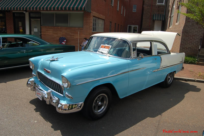 Cleveland, Tennessee - Cruise in, car show, 05-27-06  Fast Cool Cars - Blue and White Classic Chevrolet 