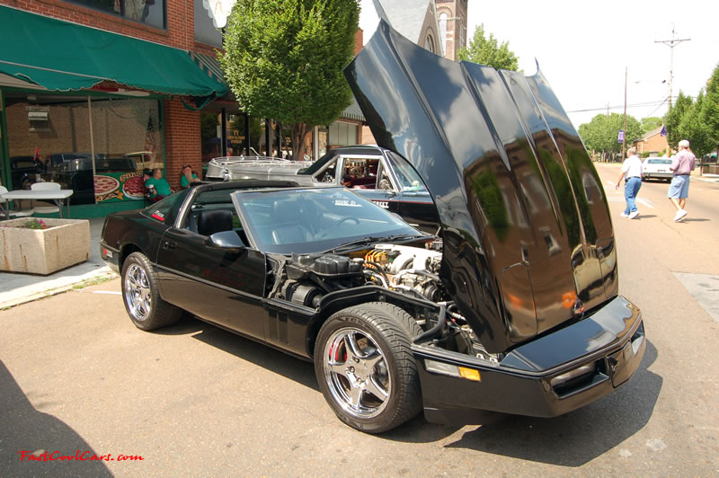 Cleveland, Tennessee - Cruise in, car show, 05-27-06  Fast Cool Cars - 1990 Corvette