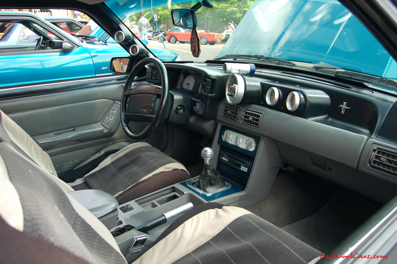 Cleveland, Tennessee - Cruise in, car show, 05-27-06  Fast Cool Cars - Lots of guages