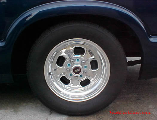 2000 Chevrolet S10 Extend cab - Three door, Low Rider - 4.3 V-6 polished aluminum Weld Rod Lites